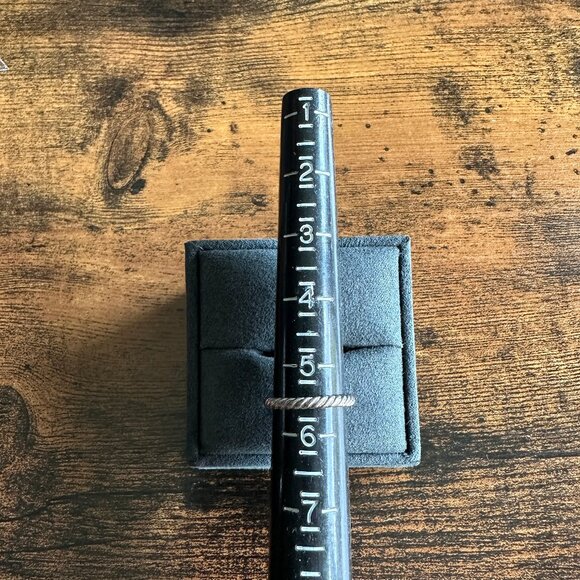 David Yurman Petite Starburst Ring in Sterling Silver w/ Diamonds - Size 5.5 - Picture 15 of 15